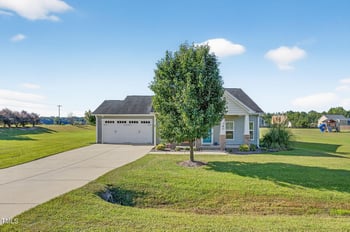 380 Fairfax Dr, Sanford, NC 27332