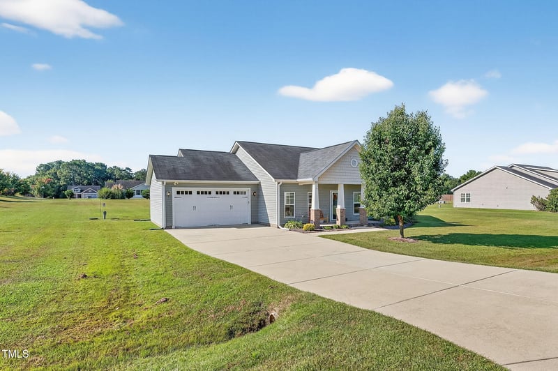 380 Fairfax Dr, Sanford, NC 27332