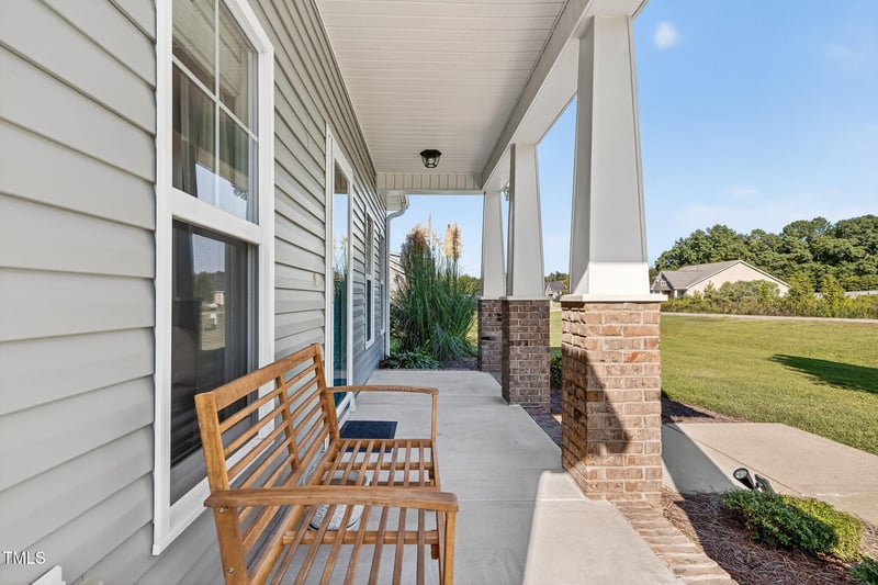 380 Fairfax Dr, Sanford, NC 27332