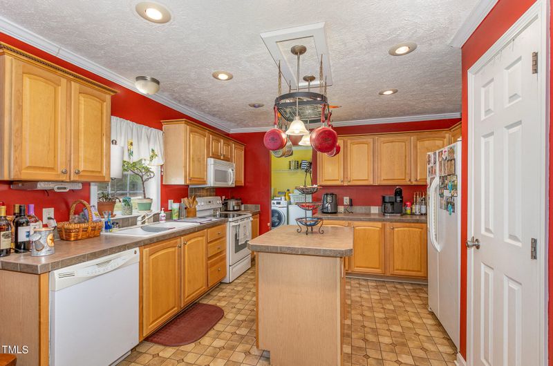 380 Hanks Chapel Rd, Pittsboro, NC 27312