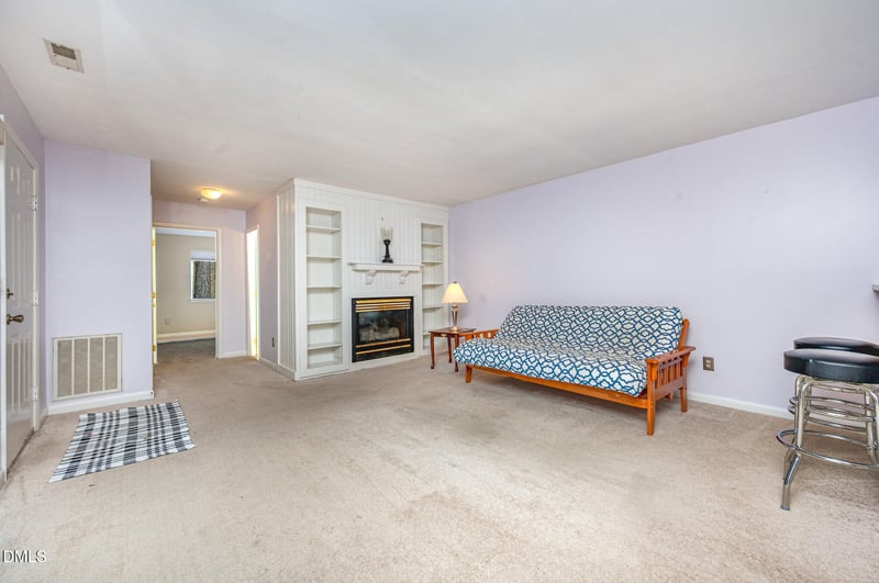 380 Summerwalk Cir, Chapel Hill, NC 27517