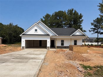 380 Thorntons Creek Dr, Erwin, NC 28339