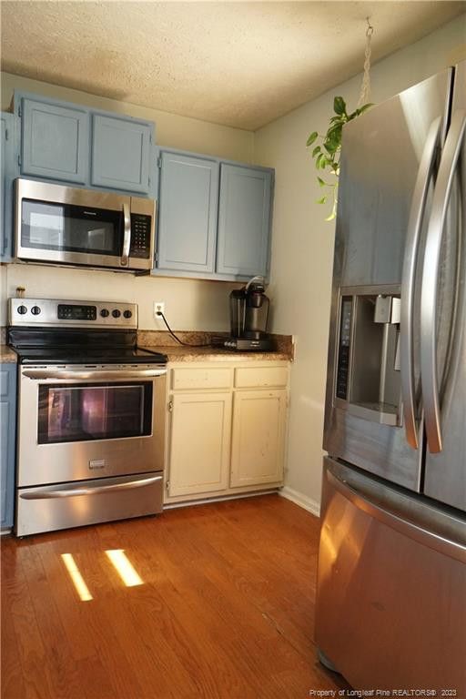 3800 Crusader Dr, Hope Mills, NC 28348