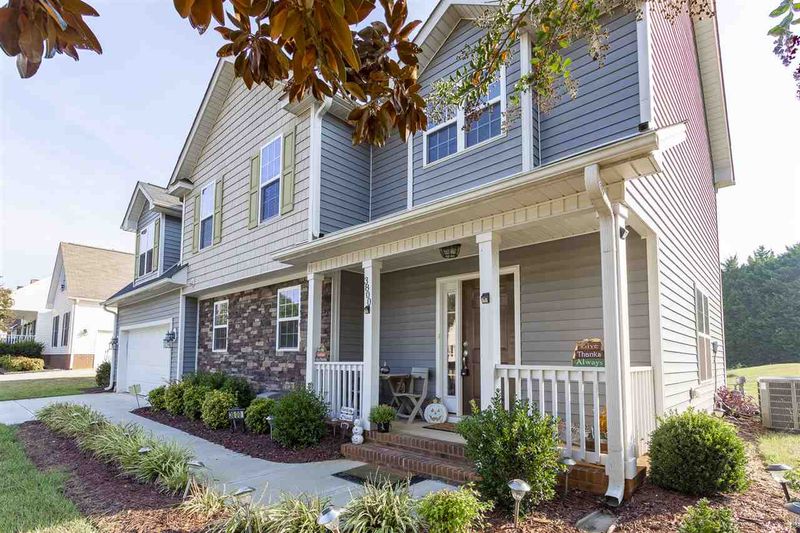 3800 Longmeadow Dr, Mebane, NC 27302