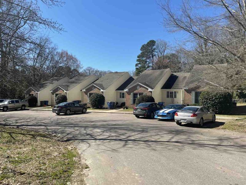 3801 Turnabout Ct, Raleigh, NC 27604