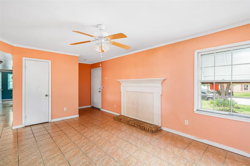 3802 Ruggles St, Durham, NC 27704