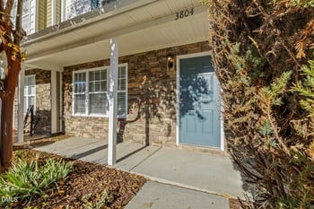 3804 Bison Hill Ln, Raleigh, NC 27604