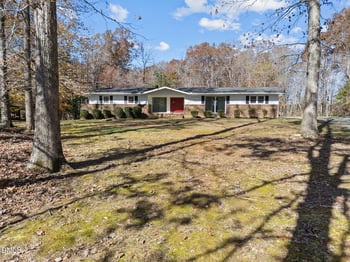 3804 Kenwood Dr, Hillsborough, NC 27278