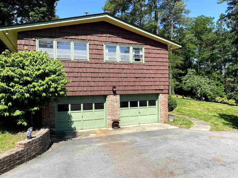 3804 Pleasant Valley Rd, Raleigh, NC 27612