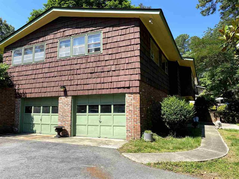 3804 Pleasant Valley Rd, Raleigh, NC 27612