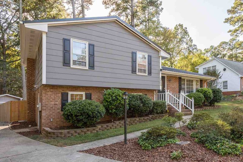 3805 Camaro Ct, Raleigh, NC 27604