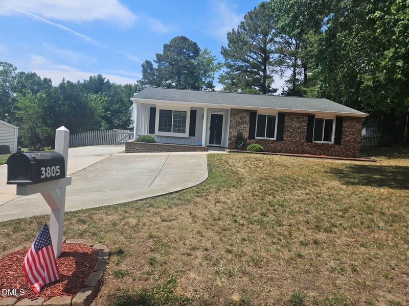 3805 Cascade Ct, Raleigh, NC 27604