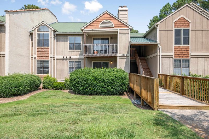 3805 Chimney Rg #101, Durham, NC 27713