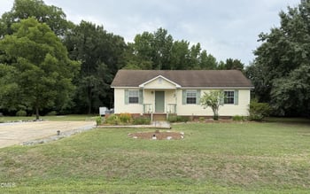 3805 Manor Dr, Clayton, NC 27520