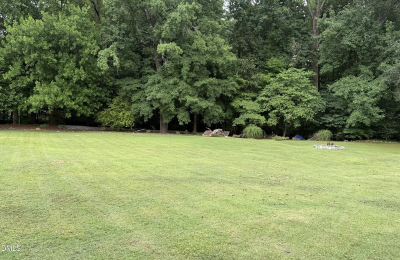 3805 Manor Dr, Clayton, NC 27520