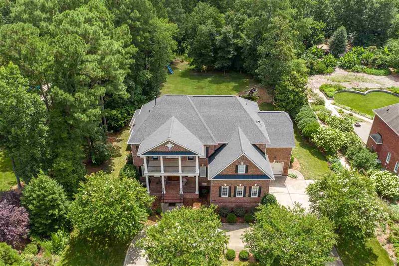 3805 Sparrow Pond Ln, Raleigh, NC 27606
