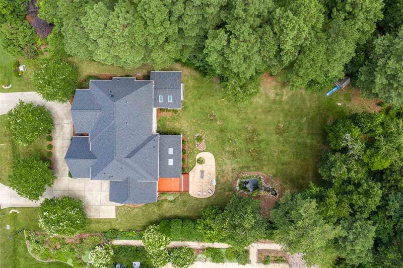 3805 Sparrow Pond Ln, Raleigh, NC 27606