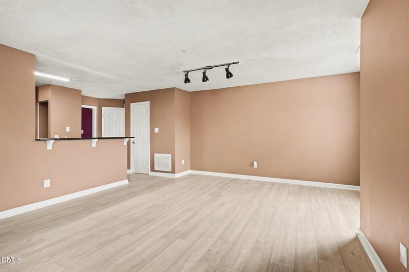 3806 Grey Harbor Dr #104, Raleigh, NC 27616