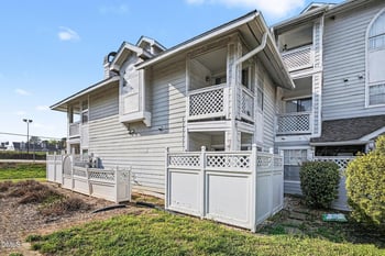 3806 Grey Harbor Dr #204, Raleigh, NC 27616