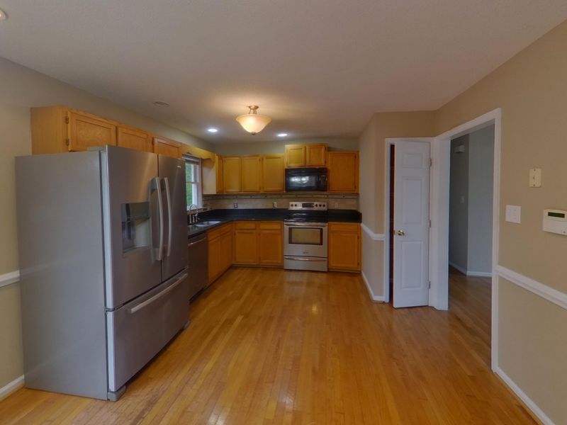 3807 Constance Rd, Hope Mills, NC 28348