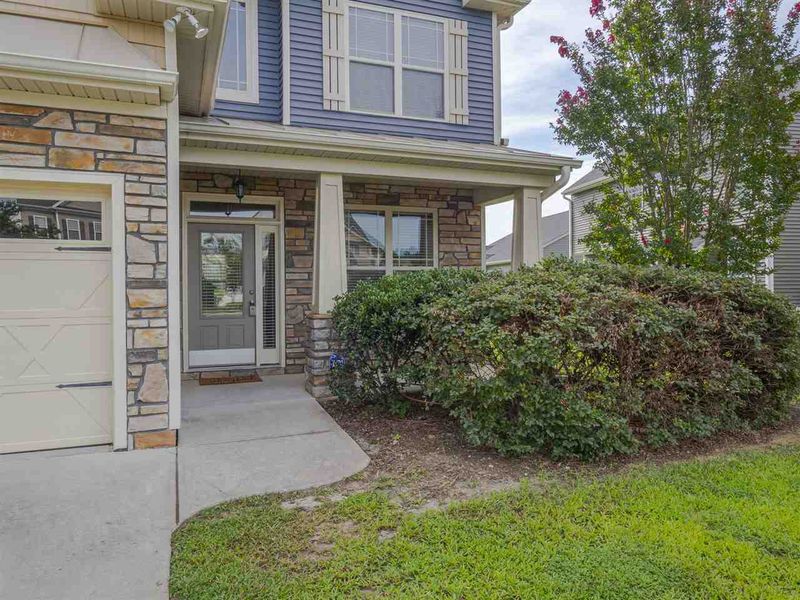 3808 Amandcroft Way, Raleigh, NC 27616