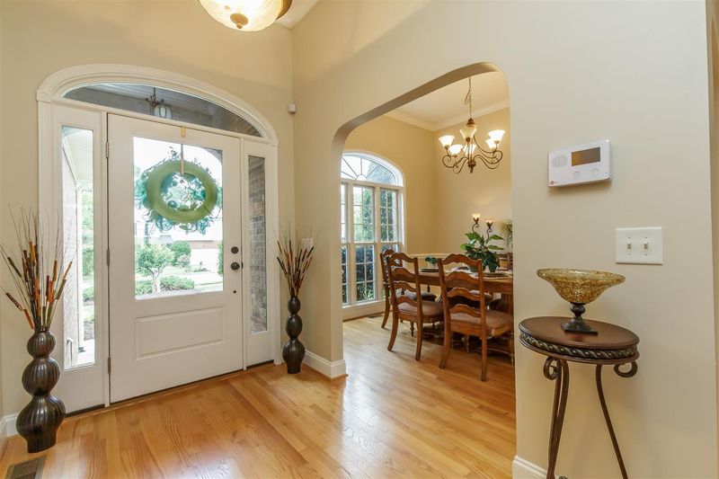 3808 Longmeadow Dr, Mebane, NC 27302