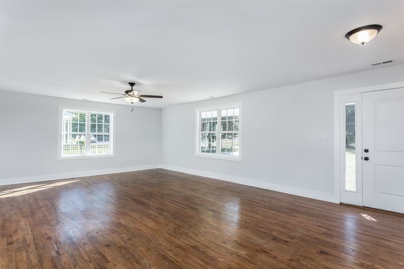 3809 Eck Dr, Raleigh, NC 27604