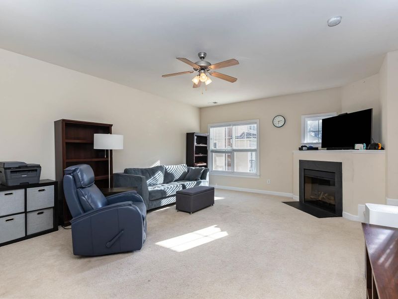 3809 Glenhaven Rd, Raleigh, NC 27606