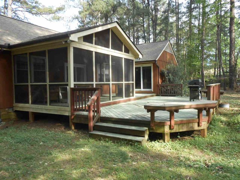 3809 Hampstead Ct, Raleigh, NC 27613