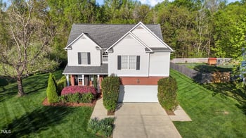 3809 Long Meadow Dr, Mebane, NC 27302