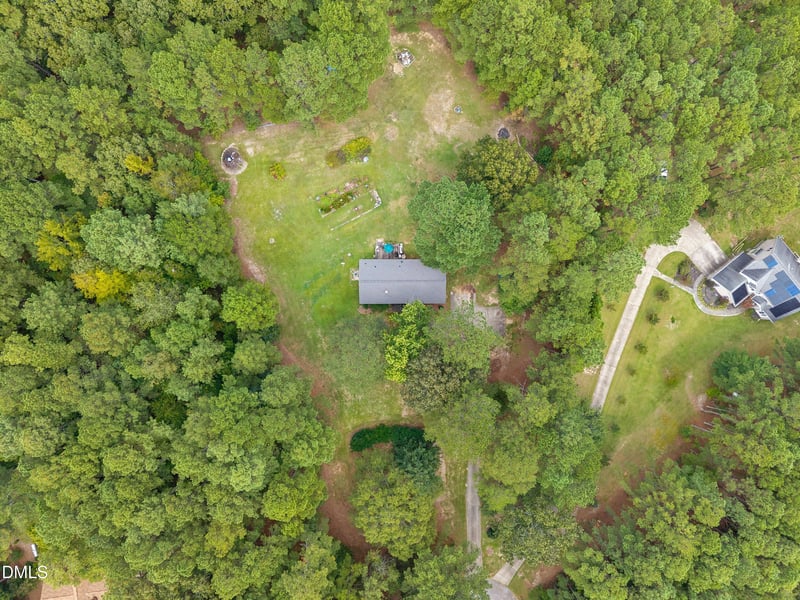 381 Dewar St, Fuquay Varina, NC 27526