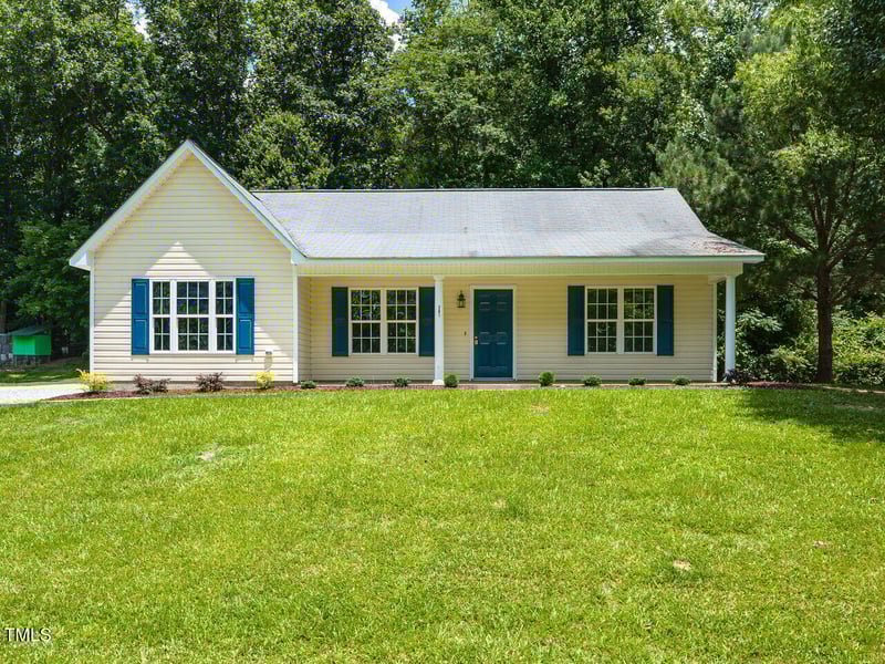 381 Gray Ghost Ln, Benson, NC 27504