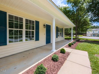 381 Gray Ghost Ln, Benson, NC 27504