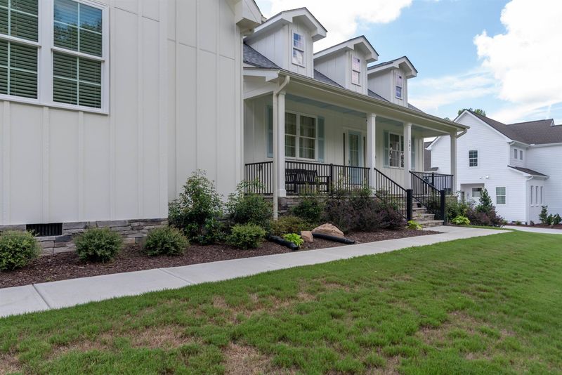 381 Marcellus Way, Clayton, NC 27527