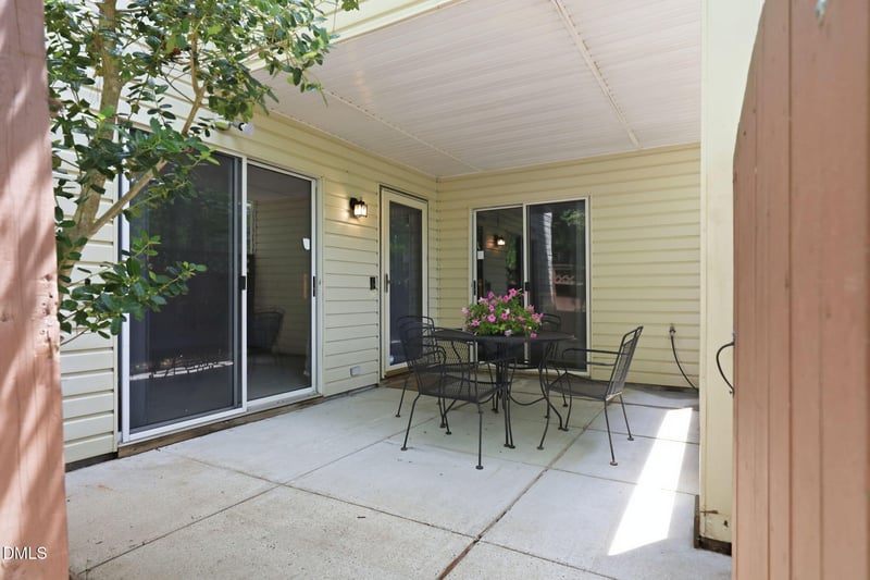 381 Summerwalk Cir, Chapel Hill, NC 27517