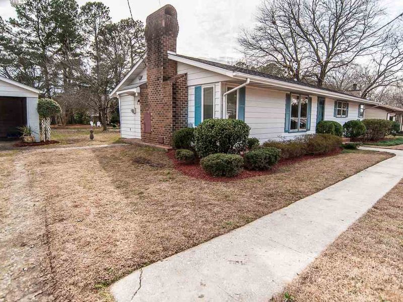 3810 Lee Rd, Raleigh, NC 27604