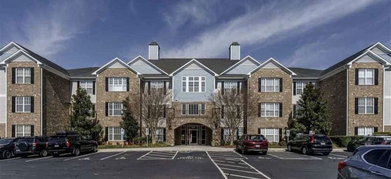 3810 Lunceston Way #101, Raleigh, NC 27613