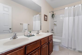 3810 Stoneybrook Dr, Durham, NC 27705