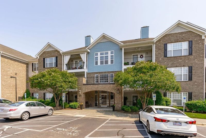 3811 Lunceston Way #302, Raleigh, NC 27613