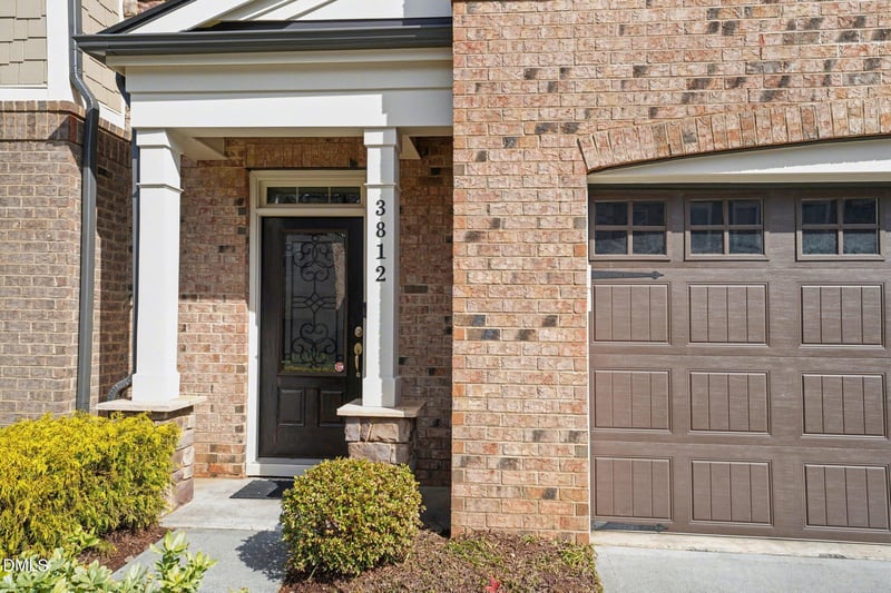 3812 Essex Garden Ln, Raleigh, NC 27612