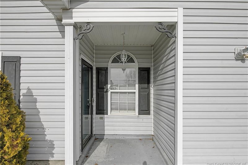 3812 Goforth Dr, Hope Mills, NC 28348