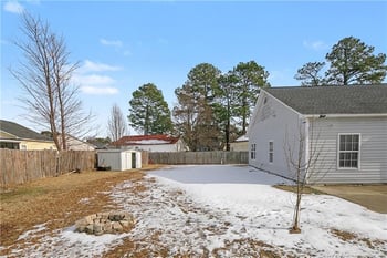 3812 Goforth Dr, Hope Mills, NC 28348