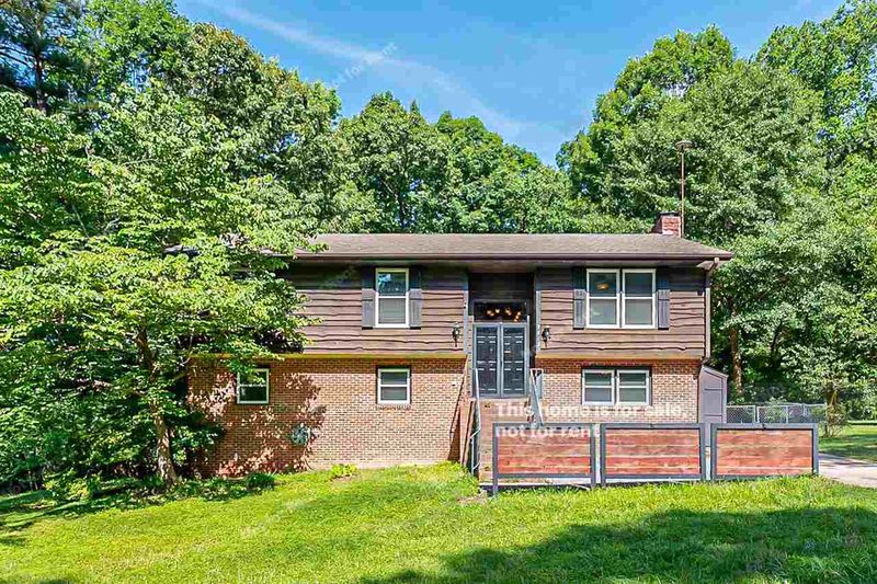 3812 Oak Park Rd, Raleigh, NC 27612