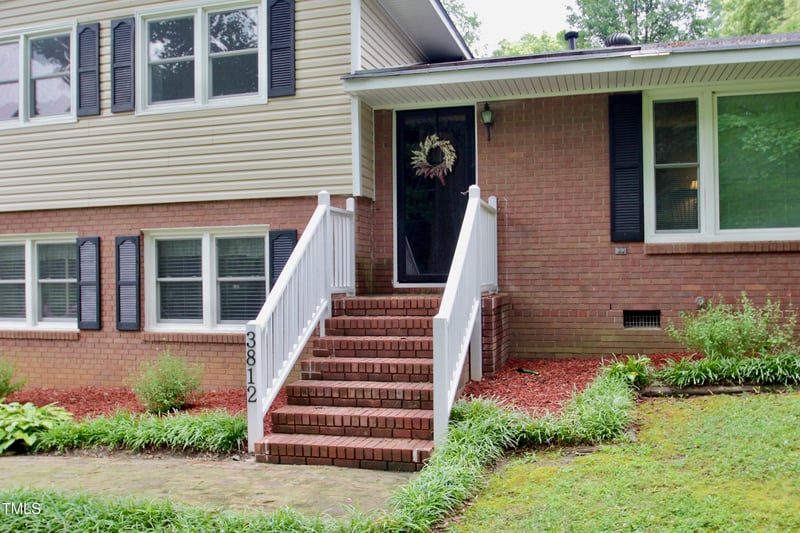 3812 Vesta Dr, Raleigh, NC 27603