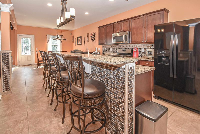 3814 Althorp Dr, Raleigh, NC 27616