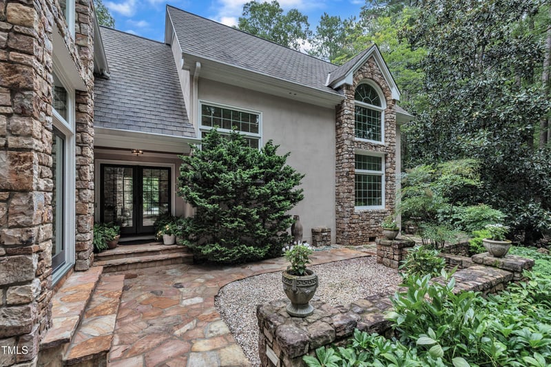 3814 High Meadow Rd, Chapel Hill, NC 27514