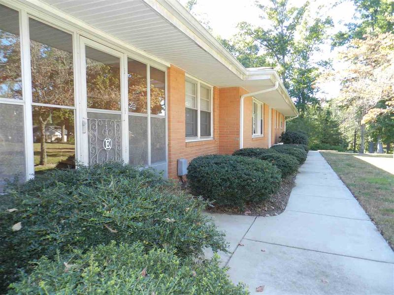 3814 Sue Ln, Raleigh, NC 27604