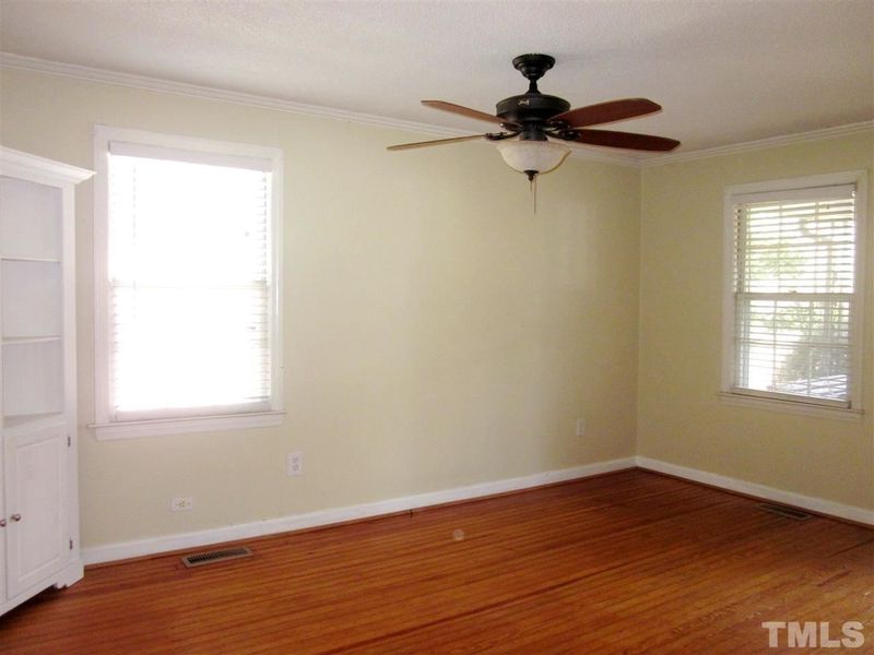 3815 Burt Dr, Raleigh, NC 27606