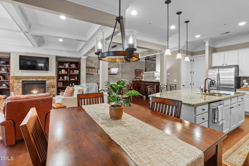 3815 Essex Garden Ln, Raleigh, NC 27612