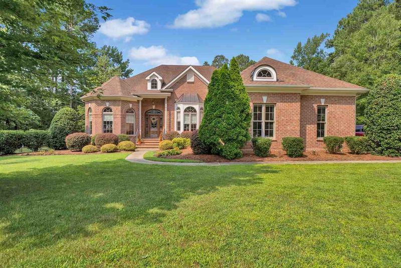 3818 Sparrow Pond Ln, Raleigh, NC 27606
